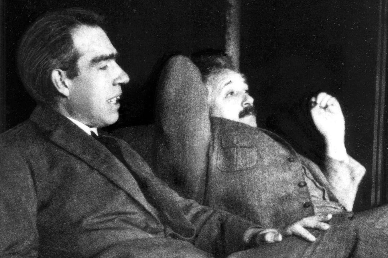 Einstein und Bohr